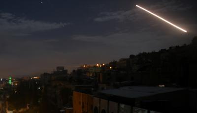 Israeli airstrikes escalate against Syrian forces in Sweida amid volatile situation