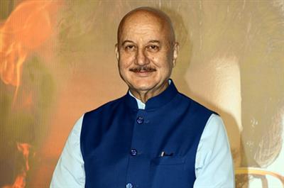 Anupam Kher feels Miss Braganza won’t choose Mr. Malhotra from 'Kuch Kuch Hota Hai' as partner