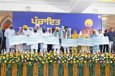 ਮੁੱਖ ਮੰਤਰੀ ਨੇ ਧੂਰੀ ਵਿਧਾਨ ਸਭਾ ਹਲਕੇ ਦੇ 70 ਪਿੰਡਾਂ ਨੂੰ 31.30 ਕਰੋੜ ਰੁਪਏ ਦੀ ਗਰਾਂਟਾਂ ਵੰਡੀਆਂ