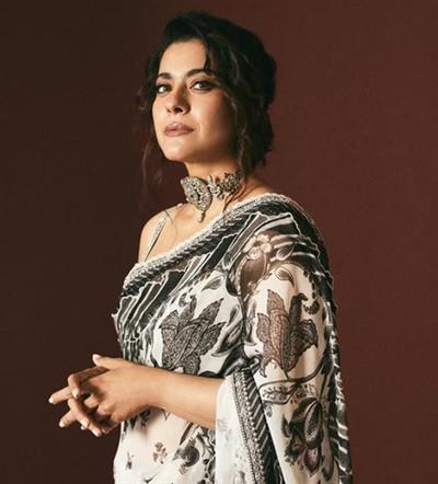 जब काजोल ने ट्विंकल खन्ना के सामने उम्र बढ़ने की चिंता के बारे में खुलकर बात की