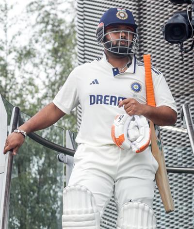 Pant's 'never giving up' mantra gets another powerful chapter in Manchester