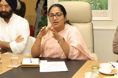 पेपरलेस विधानसभा और सचिवालय में ई-फाइलों का उपयोग ऐतिहासिक पहल: दिल्ली की मुख्यमंत्री
