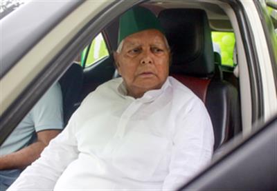 Great leader of Dalits, adivasis: Lalu Yadav pays tribute to Shibu Soren
