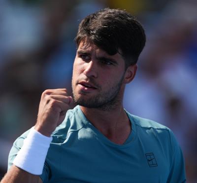 Alcaraz survives Dzumhur scare to reach third round in Cincinnati