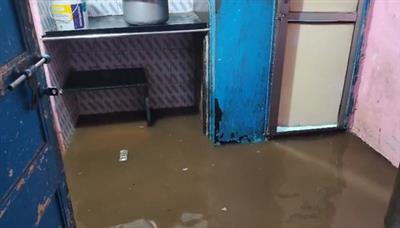 Heavy rains wreak havoc, homes submerged in Kandivali
