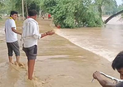 बिहार: फल्गु नदी का जलस्तर बढ़ने से गया और जहानाबाद के गाँव जलमग्न