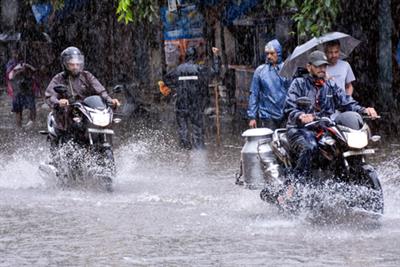 गुजरात में भारी बारिश का अनुमान, मछुआरों को 28 अगस्त तक समुद्र में न जाने की सलाह
