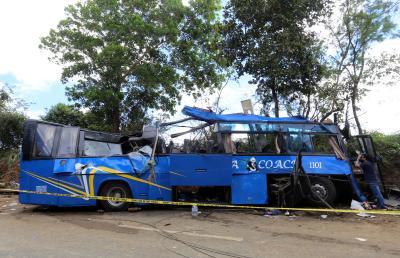 Three people killed, six injured in road crash in northern Philippines