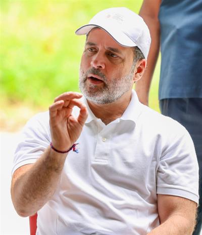 राहुल गांधी ने प्रधानमंत्री मोदी से बाढ़ प्रभावित राज्यों के लिए राहत पैकेज की घोषणा करने का आग्रह किया