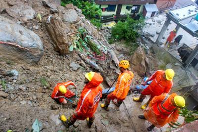 हिमाचल प्रदेश में भूस्खलन त्रासदी में सात कश्मीरियों के मारे जाने की आशंका