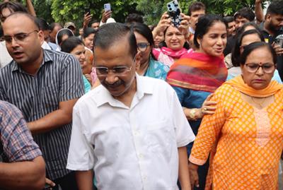 Kejriwal meets flood-affected families in Delhi, appeals Centre for swift support