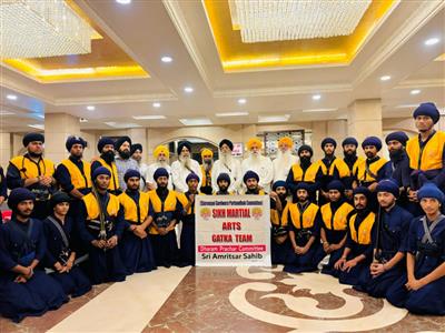 SGPC President Harjinder Singh Dhami Honours the Sri Guru Granth Sahib World University Gatka Team 