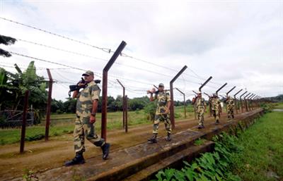 Security heightened at Indo-Nepal border in Bengal; trucks, tourists stranded