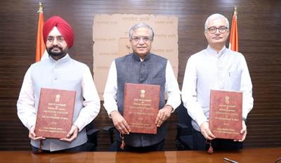 उपराष्ट्रपति चुनाव के सुचारू संचालन के लिए चुनाव आयोग ने अधिकारियों की सराहना की