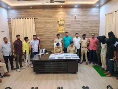 बिहार: अंतरराज्यीय साइबर धोखाधड़ी गिरोह का भंडाफोड़, 84 मोबाइल फोन जब्त