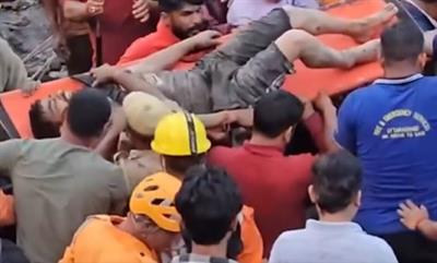 चमोली में बादल फटने की घटना: मलबे से दो लोगों को बचाया गया, कई के फंसे होने की आशंका