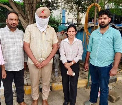 30,000 ਰੁਪਏ ਰਿਸ਼ਵਤ ਲੈਂਦਾ ਏਐਸਆਈ ਵਿਜੀਲੈਂਸ ਬਿਊਰੋ ਵੱਲੋਂ ਰੰਗੇ ਹੱਥੀਂ ਕਾਬੂ