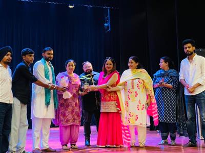 DAV College, Sector 10, Chandigarh Resonates with Dandiya Rhythmsv