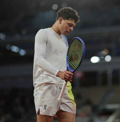 Shelton loses in Shanghai Masters opener, misses chance to push ATP Tour Final claim