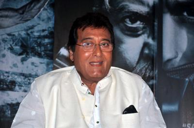 Jackie Shroff remembers Vinod Khanna, celebrates 19 years of ‘Bhoot Unkle’