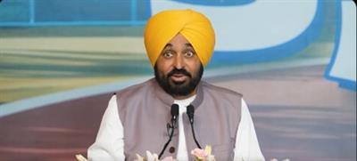 पंजाब के मुख्यमंत्री भगवंत मान और केजरीवाल ने संयुक्त रूप से 3,100 स्टेडियमों के निर्माण की योजना का शुभारंभ किया