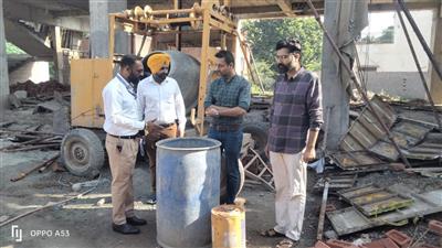 ਐਸ.ਐਮ.ਓ ਡਾ. ਜਸਪ੍ਰੀਤ ਸਿੰਘ ਬੇਦੀ ਵੱਲੋਂ ਸ਼ਹਿਰ ਦੇ ਵੱਖ ਵੱਖ ਥਾਂਵਾਂ ਤੇ ਡੇਂਗੂ ਸਬੰਧੀ ਕੀਤੀ ਗਈ ਚੈਕਿੰਗ 