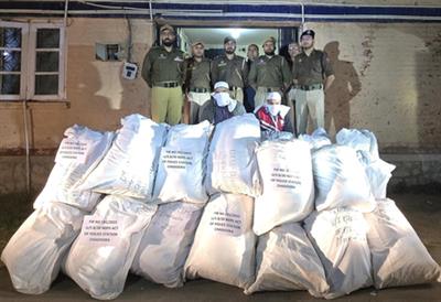 जम्मू-कश्मीर के बडगाम में पुलिस ने ड्रग रैकेट का भंडाफोड़ किया, 325 किलोग्राम प्रतिबंधित पदार्थ बरामद