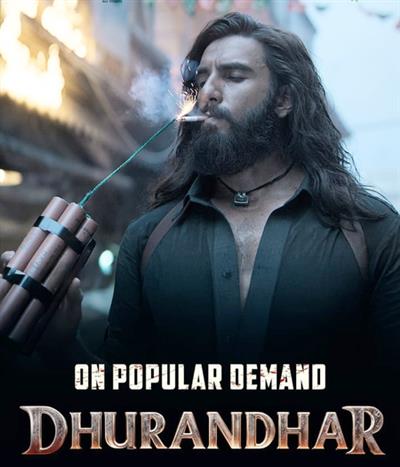 ਰਣਵੀਰ ਸਿੰਘ ਧੁਰੰਧਰ ਦੇ ਟਾਈਟਲ ਟਰੈਕ ਵਿੱਚ ਇੱਕ ਭਿਆਨਕ ਲੁੱਕ ਦਿਖਾਉਂਦੇ ਹੋਏ