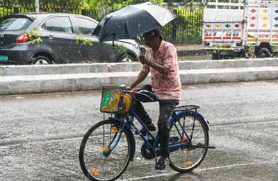 Met office predicts light rain for next two days in South Bengal, Kolkata