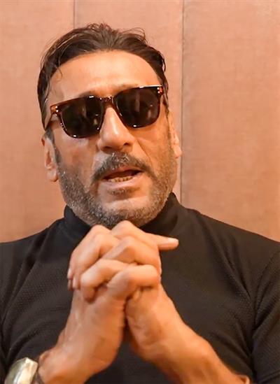 जैकी श्रॉफ ने 'हैप्पी न्यू ईयर' के 11 साल पूरे होने का जश्न मनाया