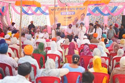 *ਹਰਮੀਤ ਸੰਧੂ ਨੂੰ ਪਿੰਡ ਬਘੇਲੇ ਸਿੰਘ ਵਾਲਾ ਝਬਾਲ 'ਚ ਮਿਲਿਆ ਵੱਡਾ ਸਮਰਥਨ, 'ਆਪ' ਦੀ ਜਿੱਤ 'ਤੇ ਜਤਾਇਆ ਭਰੋਸਾ*
