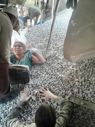 Death toll rises to 20 in Telangana bus-truck collision