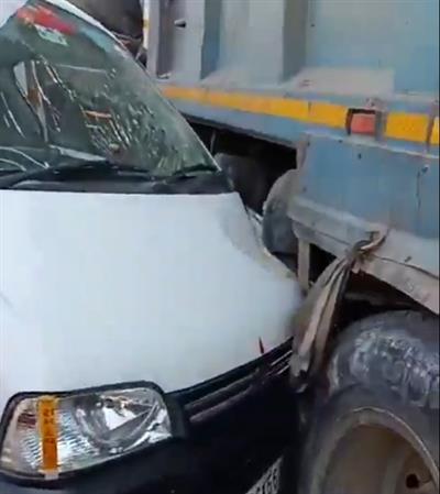 Three killed as speeding dumper rams into 10 vehicles in Jaipur