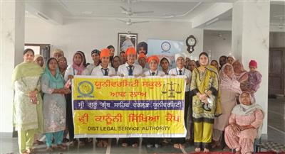 Sri Guru Granth Sahib World University Organises Legal Literacy Camp on Elderly Rights and Maintenance 
