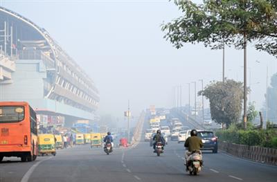 Delhi's air quality dips to ‘very poor’ category as AQI crosses 300
