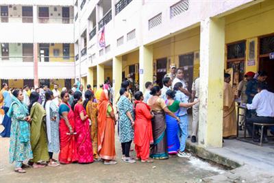 बिहार चुनाव: दूसरे चरण में 122 सीटों के लिए 1,302 उम्मीदवार मैदान में