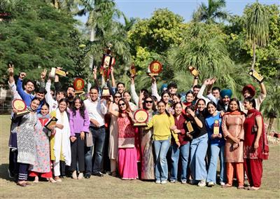 DAV COLLEGE, CHANDIGARH  CREATES HISTORY – EMERGES OVERALL CHAMPION AT THE 66th PU INTER-ZONAL YOUTH FESTIVAL 