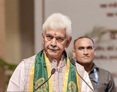 LG Sinha orders probe into Nowgam blast; CM Omar, others express grief