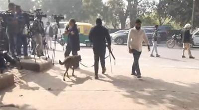 ਦਿੱਲੀ ਦੇ ਦੋ ਸਕੂਲਾਂ, 3 ਅਦਾਲਤਾਂ ਨੂੰ ਬੰਬ ਨਾਲ ਉਡਾਉਣ ਦੀਆਂ ਧਮਕੀਆਂ ਮਿਲੀਆਂ; ਕੰਪਲੈਕਸ ਖਾਲੀ ਕਰਵਾ ਲਏ ਗਏ