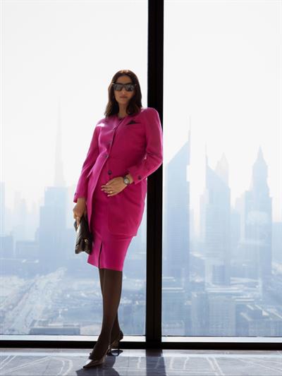 Sonam Kapoor announces second pregnancy, flaunts baby bump in pictures