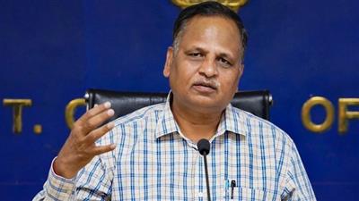 Jailed AAP leader Satyendar Jain taken to Safdarjung Hospital