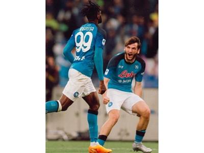Napoli see off 10-man Inter in Serie A