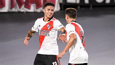 Fernandez keeps River Plate title hopes on track