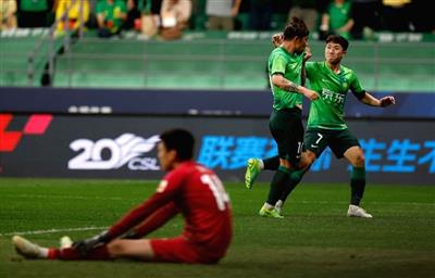 Beijing Guoan crushes Cangzhou Mighty Lions in Chinese Super League